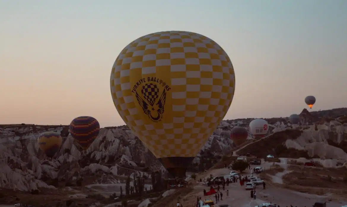 6 Bonnes Raisons de choisir des ballons promotionnels géants