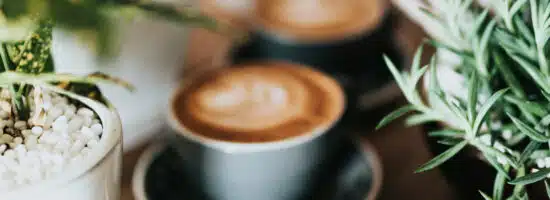 Boostez la motivation de vos équipes avec un distributeur à café dans vos locaux