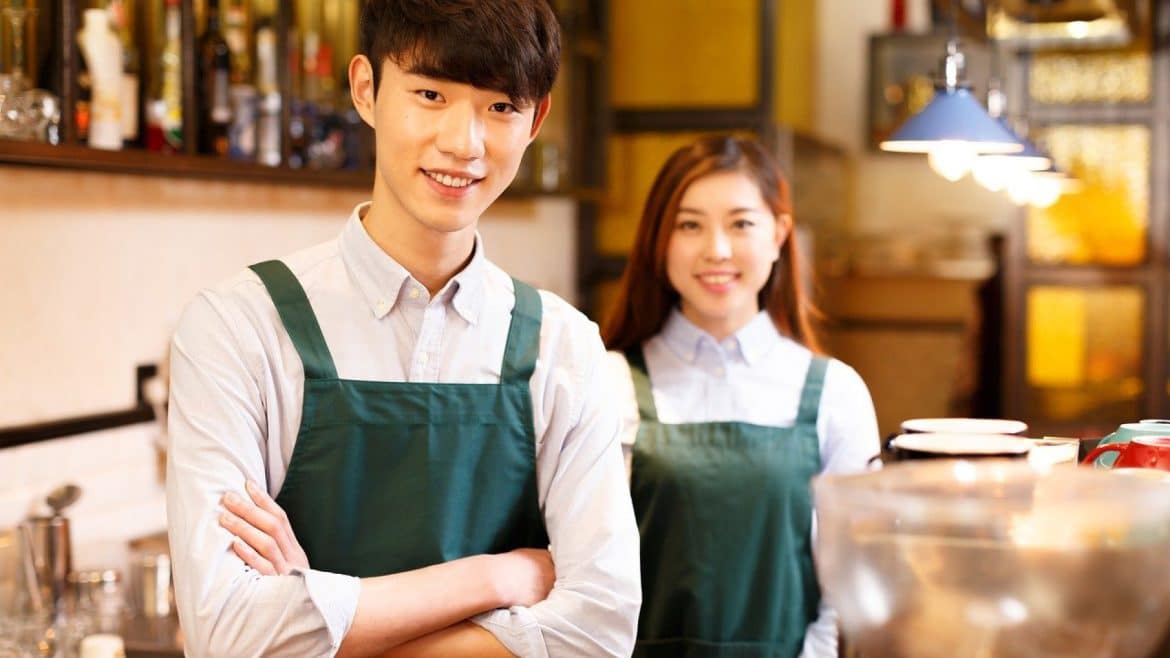 Les avantages d'investir dans des tabliers personnalisés pour votre restaurant