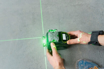 Niveau laser intérieur : un outil indispensable pour des mesures précises dans chaque pièce