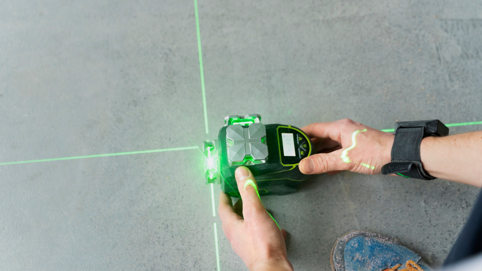 Niveau laser intérieur : un outil indispensable pour des mesures précises dans chaque pièce