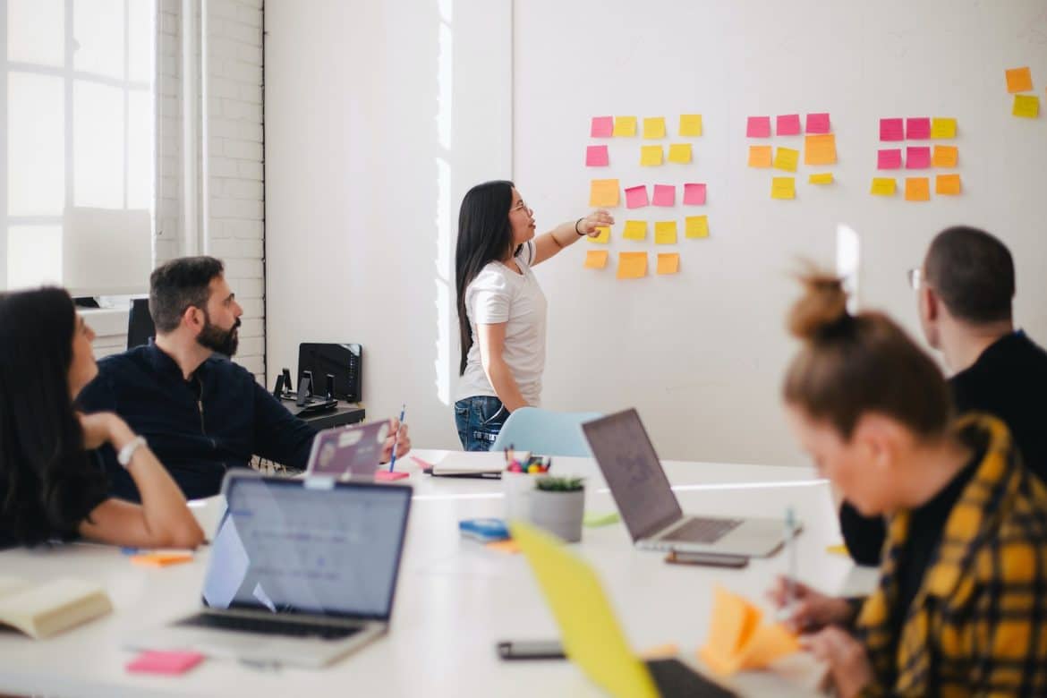 Comment utiliser efficacement les moyens de communication hors média pour atteindre votre public cible